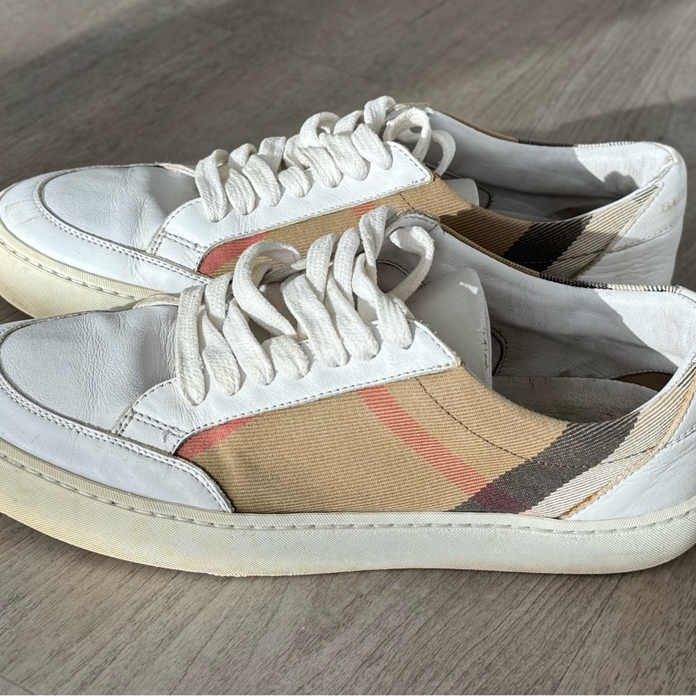 Burberry White and Tan Sneakers with Retro Design